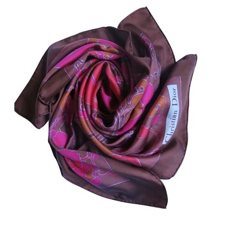 foulard femme dior|foulard carré de soie.